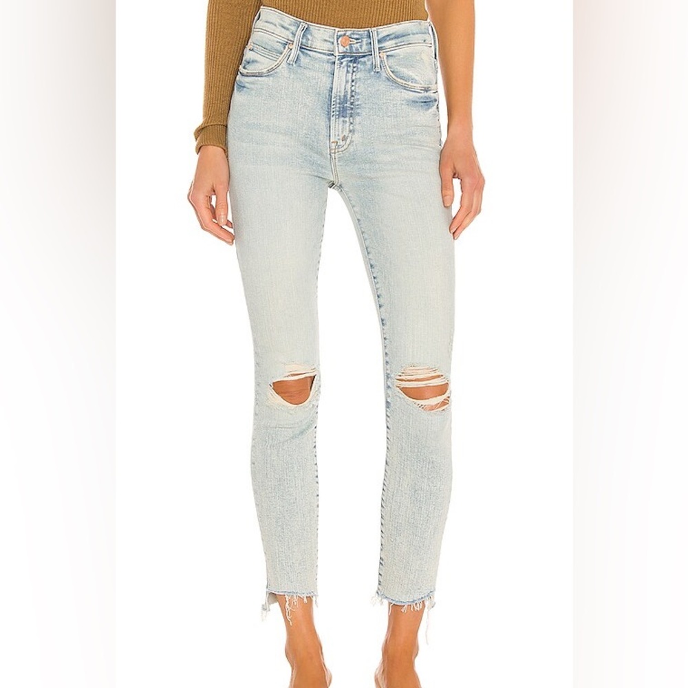 Mother Jeans The Stunner Zip Ankle Step Fray in Rolling in the Bushes